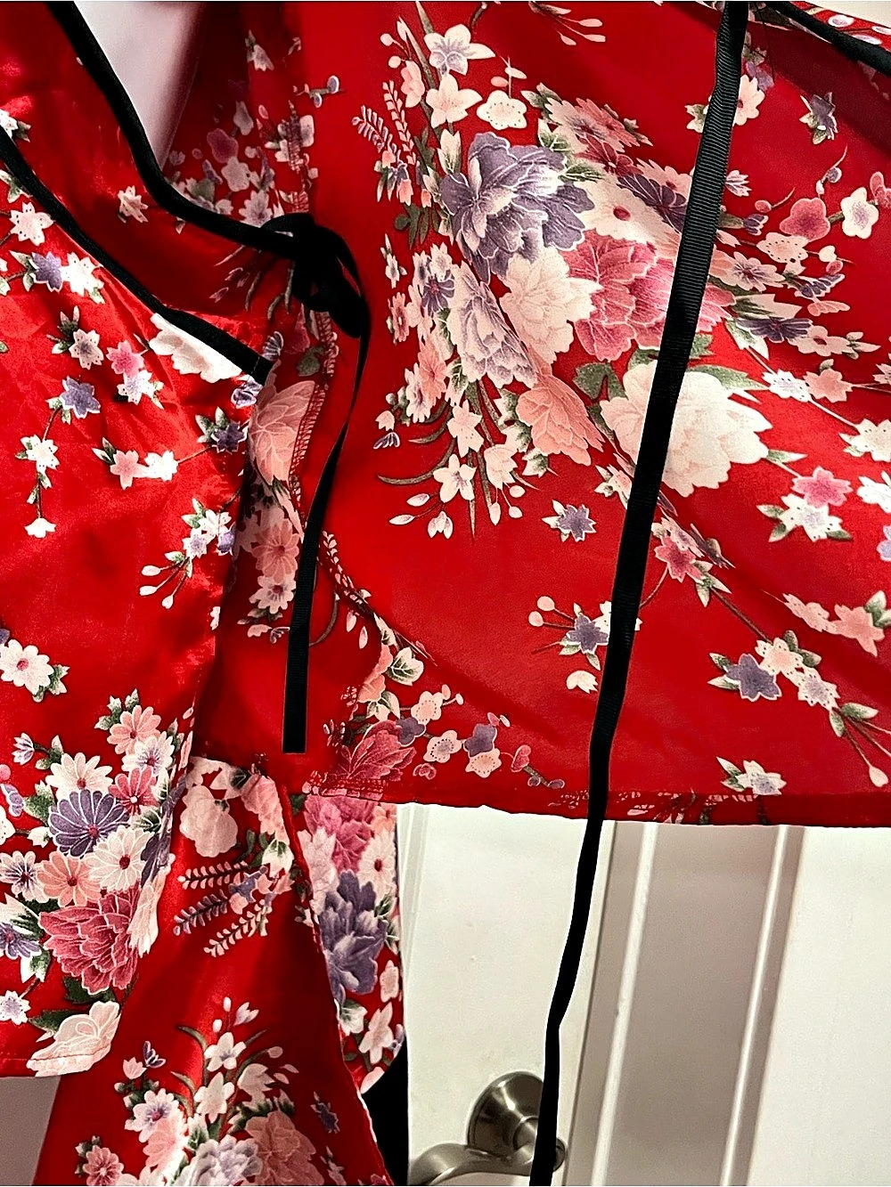 Red Floral Satin Kimono Top & Black Bow Set Wrap Blouse Cosplay Festival L - Picture 8 of 12